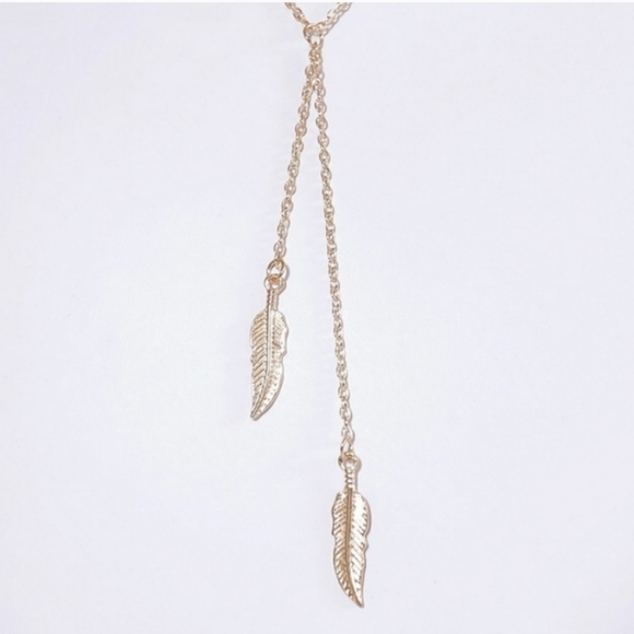 💖 2/$30 Gold dainty layered pendant leaf necklace - Picture 4 of 5